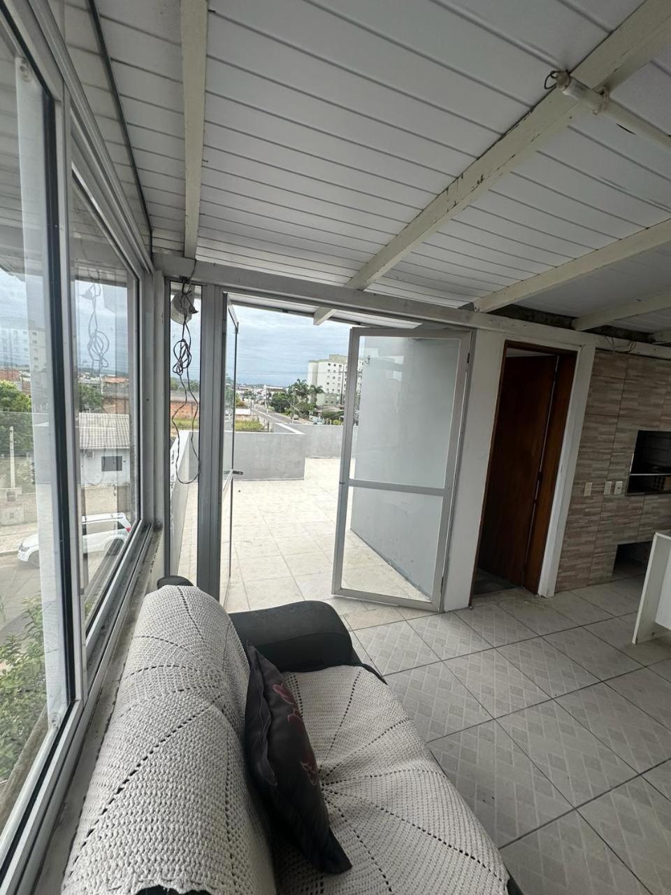 Sobrado Com Terraco E Area De Churrasqueira. Torres Exterior photo