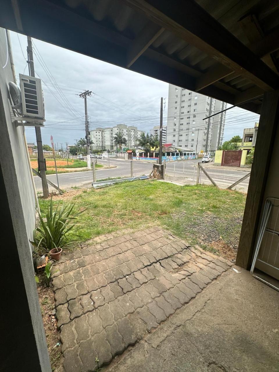 Sobrado Com Terraco E Area De Churrasqueira. Torres Exterior photo